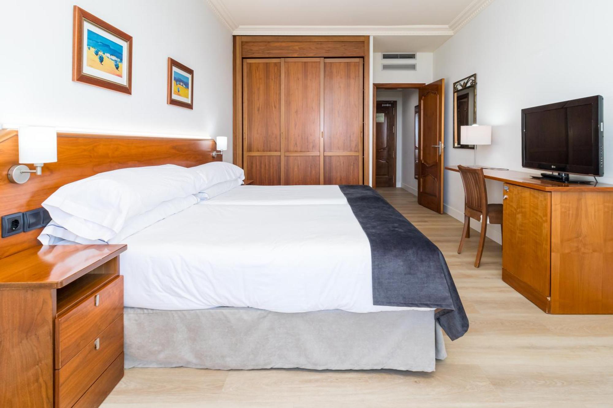 Hotel Milagros Golf モグロ エクステリア 写真